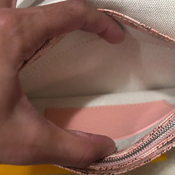 RARE Goyard Pink Plumet Wallet Crossbody Bag - Picture 12 of 16